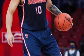 爱游戏-包含北京首钢火力全开，成功晋级总决赛引发球迷热议的词条