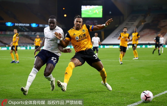 爱游戏官网-曼城客场逆转，斯特林破门助球队取得胜利  第2张